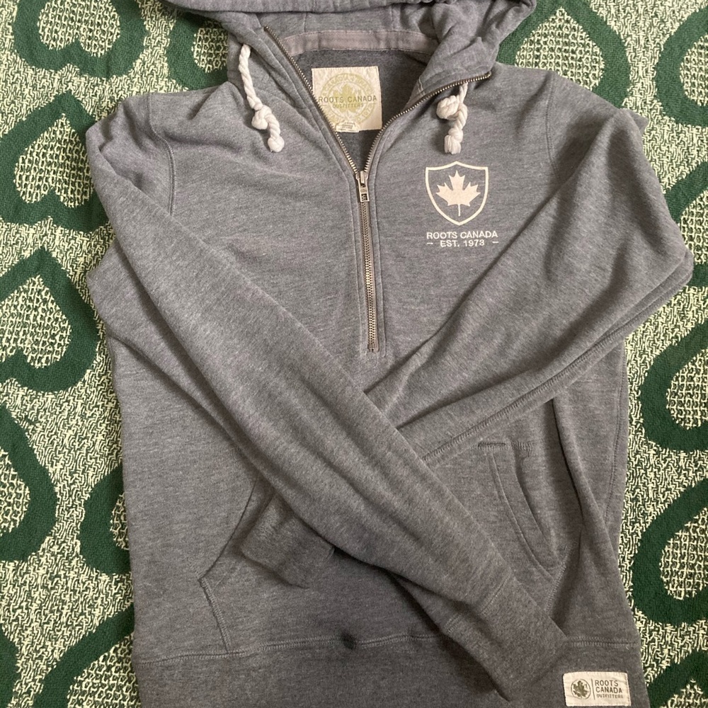 Roots Canada hoodie sweatshirt